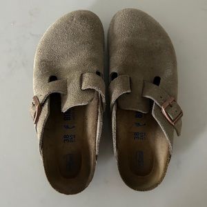 Birkenstock Boston Clogs size 38